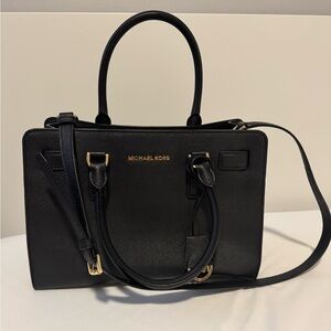 MICHAEL KORS DILLON BLACK SAFFIANO LEATHER GOLD